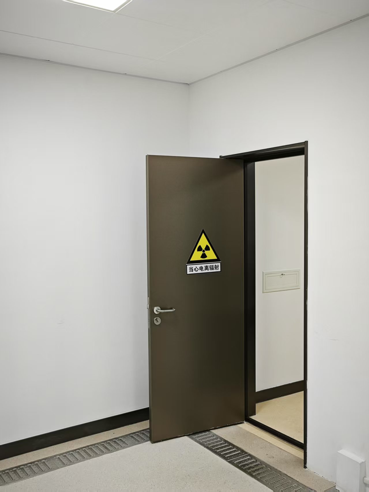 张掖CT室手动单开防护铅门